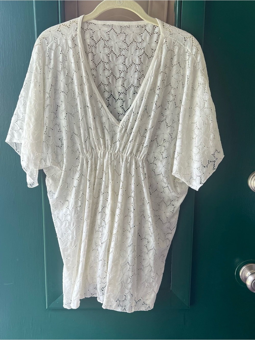 White Lace V-Neck Women's Top - Elegant Summer Cover-Up
